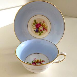 EUC VTG TAYLOR & KENT BONE CHINA BABY BLUE FLORAL TEACUP AND SAUCER